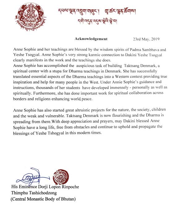 Anne Sophie og undervisningen på Tigerens Rede er anerkendt af munkevæsenet i Bhutan.