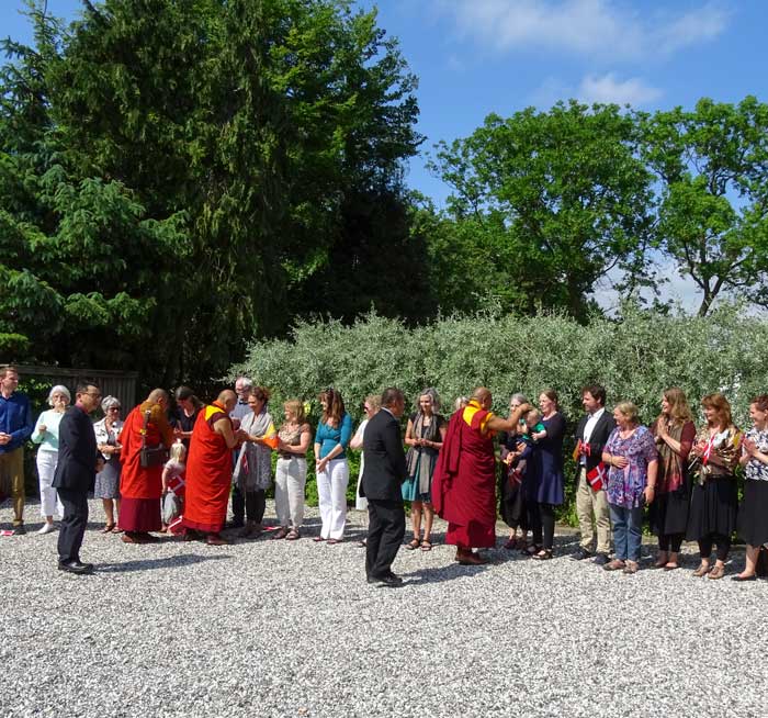 Den nye stupa på Tigerens Rede blev indviet af selveste Dorje Lopen.